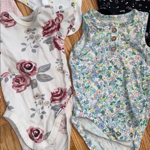 Random 3 month bundle - Picture 4 of 4